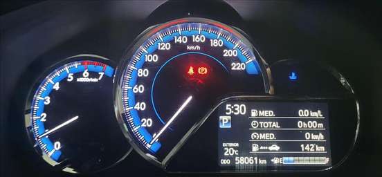TOYOTA-YARIS-2022