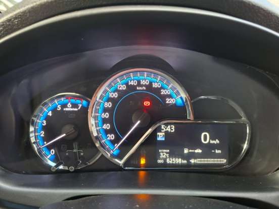 TOYOTA-YARIS-2022