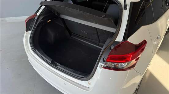 TOYOTA-YARIS-2022