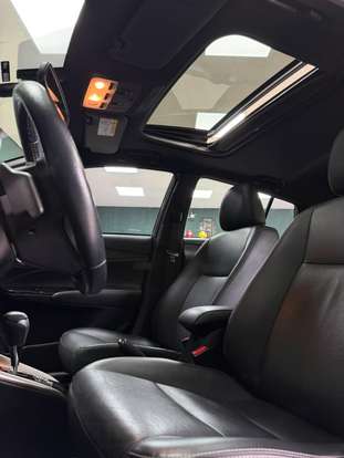TOYOTA-YARIS-2019