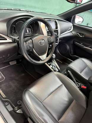 TOYOTA-YARIS-2019