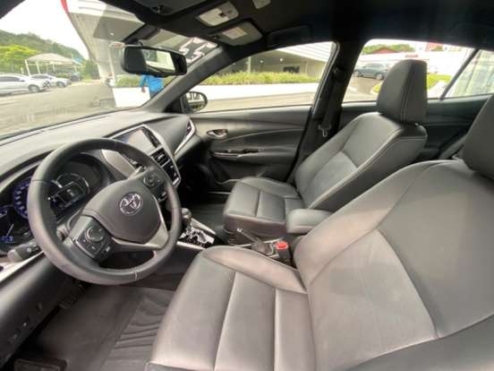 TOYOTA-YARIS-2021