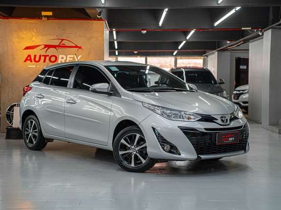 TOYOTA-YARIS-2020
