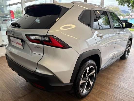 TOYOTA-YARIS CROSS-2026