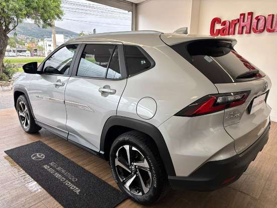 TOYOTA-YARIS CROSS-2026