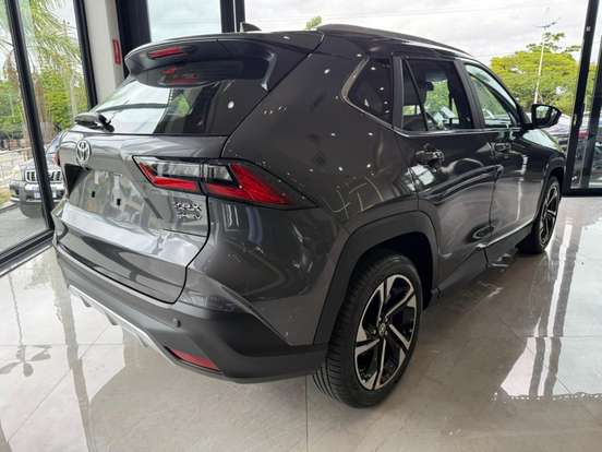 TOYOTA-YARIS CROSS-2026