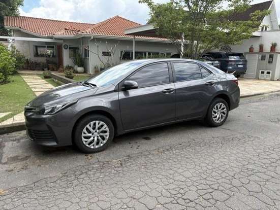 TOYOTA-COROLLA-2018
