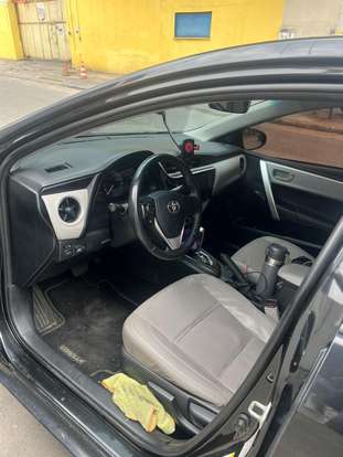 TOYOTA-COROLLA-2017