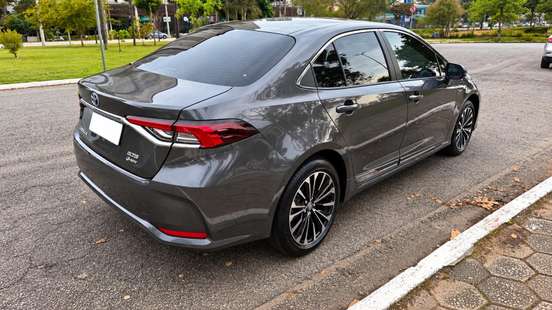 TOYOTA-COROLLA-2025