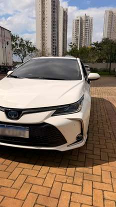 TOYOTA-COROLLA-2025