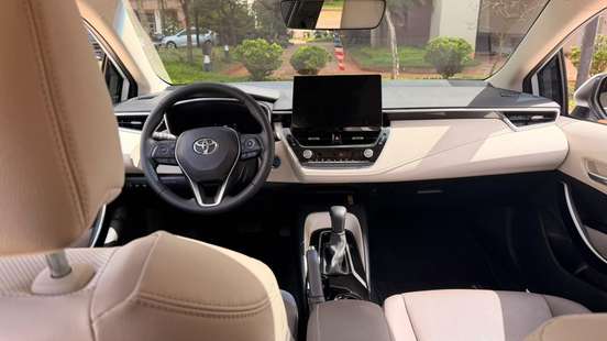 TOYOTA-COROLLA-2025