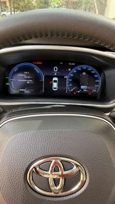 TOYOTA-COROLLA-2025