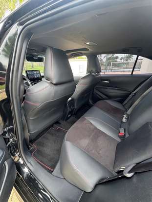 TOYOTA-COROLLA-2025
