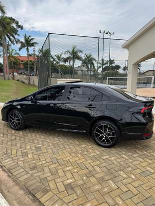 TOYOTA-COROLLA-2025