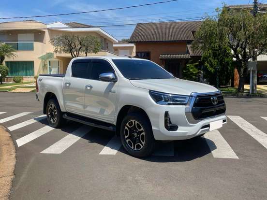 TOYOTA-HILUX-2.8 D-4D TURBO DIESEL CD SRX LIMITED 4X4 AUTOMÁTICO TOYOTA-HILUX-2022