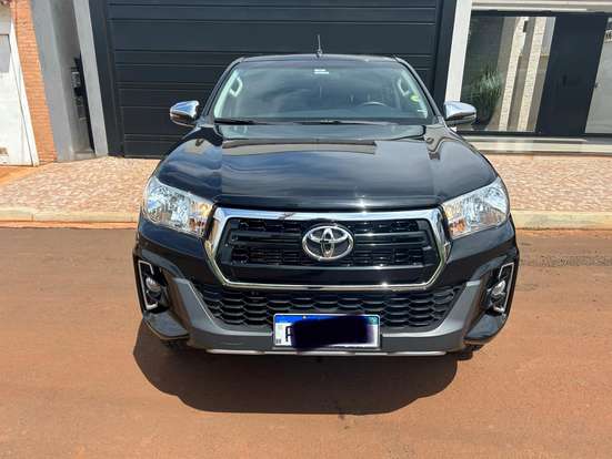 TOYOTA-HILUX-2020
