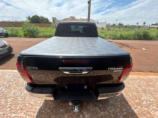 TOYOTA-HILUX-2020