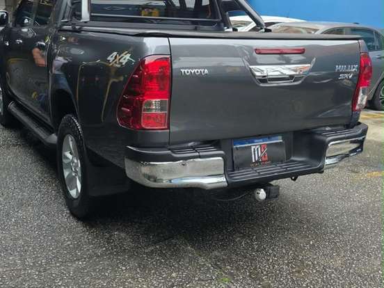 TOYOTA-HILUX-2.8 SRV 4X4 CD 16V DIESEL 4P AUTOMÁTICO TOYOTA-HILUX-2017