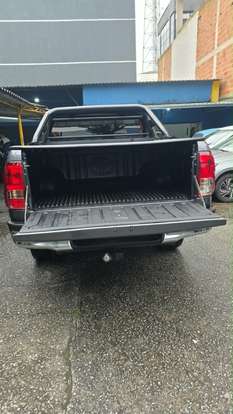 TOYOTA-HILUX-2017