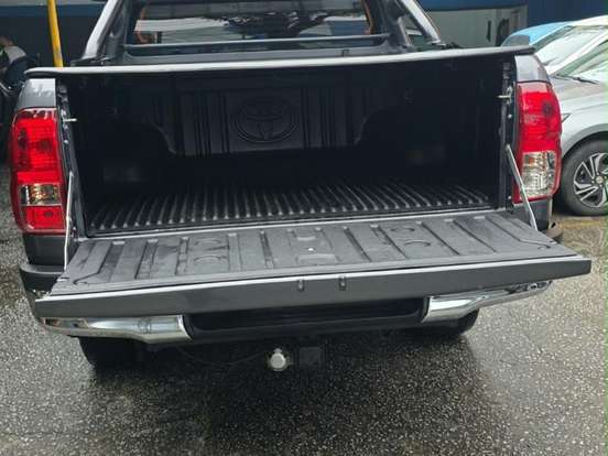 TOYOTA-HILUX-2.8 SRV 4X4 CD 16V DIESEL 4P AUTOMÁTICO TOYOTA-HILUX-2017