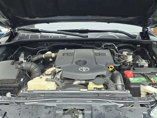 TOYOTA-HILUX-2.8 SRV 4X4 CD 16V DIESEL 4P AUTOMÁTICO TOYOTA-HILUX-2017