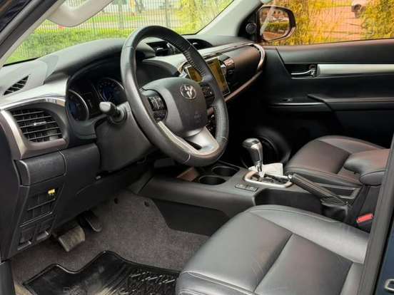 TOYOTA-HILUX-2.8 SRV 4X4 CD 16V DIESEL 4P AUTOMÁTICO TOYOTA-HILUX-2019