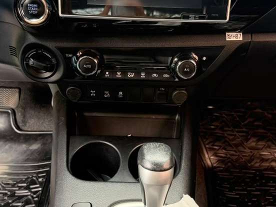 TOYOTA-HILUX-2.8 SRV 4X4 CD 16V DIESEL 4P AUTOMÁTICO TOYOTA-HILUX-2019