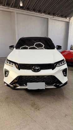 TOYOTA-HILUX SW4-2022