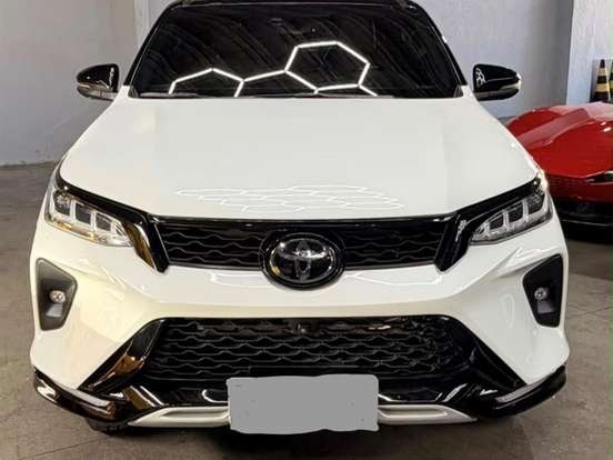 TOYOTA-HILUX SW4-2.8 D-4D TURBO DIESEL DIAMOND 7L 4X4 AUTOMÁTICO TOYOTA-HILUX SW4-2022