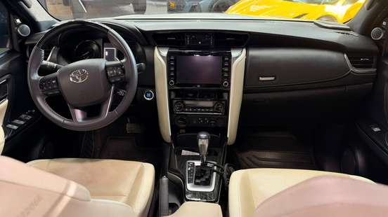TOYOTA-HILUX SW4-2022