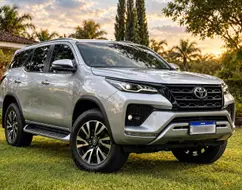 TOYOTA HILUX SW4 2.8 D-4D TURBO DIESEL SRX 7L 4X4 AUTOMÁTICO TOYOTA HILUX SW4 2.8 D-4D TURBO DIESEL SRX 7L 4X4 AUTOMÁTICO