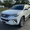 TOYOTA HILUX SW4 2.8 SRX 4X4 7 LUGARES 16V TURBO INTERCOOLER DIESEL 4P AUTOMÁTICO TOYOTA HILUX SW4 2.8 SRX 4X4 7 LUGARES 16V TURBO INTERCOOLER DIESEL 4P AUTOMÁTICO