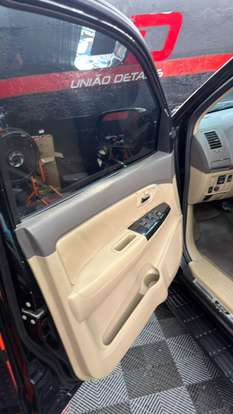 TOYOTA-HILUX SW4-2012