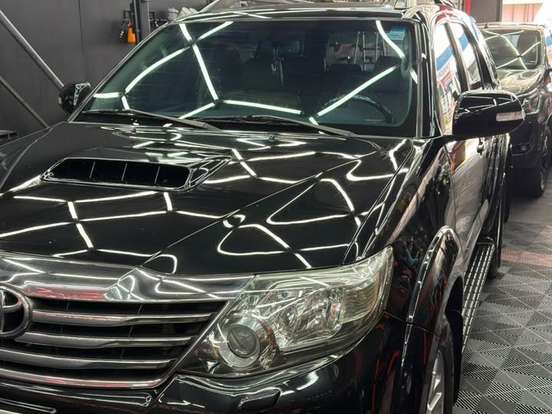 TOYOTA-HILUX SW4-3.0 SRV 4X4 16V TURBO INTERCOOLER DIESEL 4P AUTOMÁTICO TOYOTA-HILUX SW4-2012