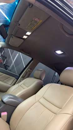 TOYOTA-HILUX SW4-2012