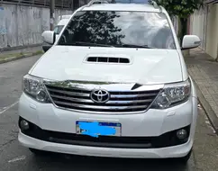 TOYOTA HILUX SW4 3.0 SRV 4X4 7 LUGARES 16V TURBO INTERCOOLER DIESEL 4P AUTOMÁTICO TOYOTA HILUX SW4 3.0 SRV 4X4 7 LUGARES 16V TURBO INTERCOOLER DIESEL 4P AUTOMÁTICO