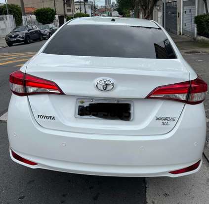 TOYOTA-YARIS-2019