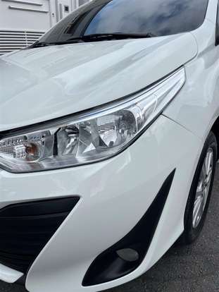 TOYOTA-YARIS-2019