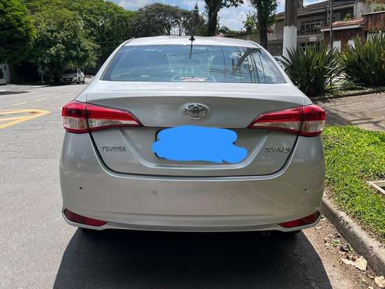 TOYOTA-YARIS-1.5 16V FLEX SEDAN XL PLUS TECH MULTIDRIVE TOYOTA-YARIS-2018