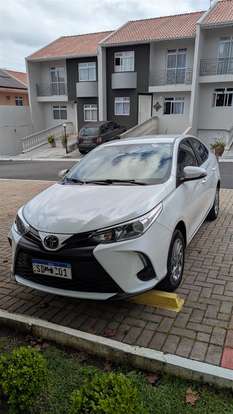 TOYOTA-YARIS-2022