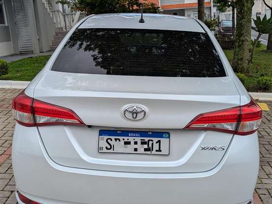 TOYOTA-YARIS-1.5 16V FLEX SEDAN XS CONNECT MULTIDRIVE TOYOTA-YARIS-2022