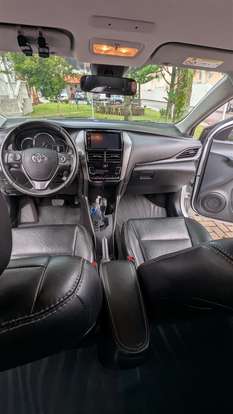 TOYOTA-YARIS-2022