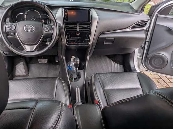 TOYOTA-YARIS-1.5 16V FLEX SEDAN XS CONNECT MULTIDRIVE TOYOTA-YARIS-2022