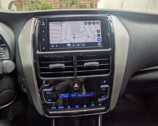 TOYOTA-YARIS-2019