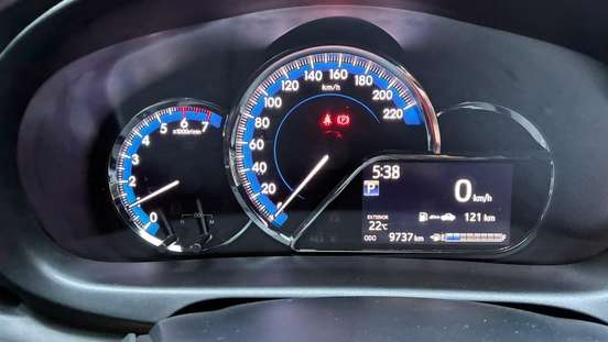 TOYOTA-YARIS-2024
