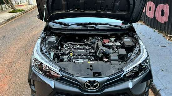 TOYOTA-YARIS-2024