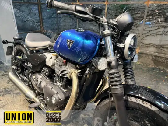 TRIUMPH-BONNEVILLE BOBBER 1200 TRIUMPH-BONNEVILLE BOBBER 1200-2026