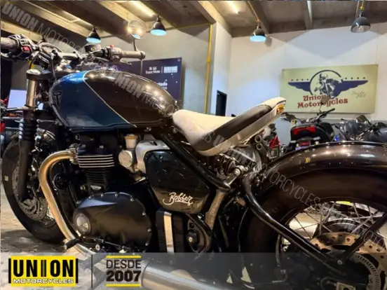 TRIUMPH-BONNEVILLE BOBBER 1200 TRIUMPH-BONNEVILLE BOBBER 1200-2026