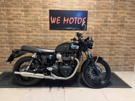 TRIUMPH BONNEVILLE T100 900 