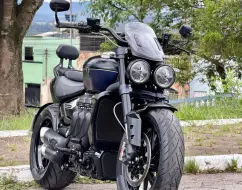 TRIUMPH ROCKET III STORM GT TRIUMPH ROCKET III STORM GT